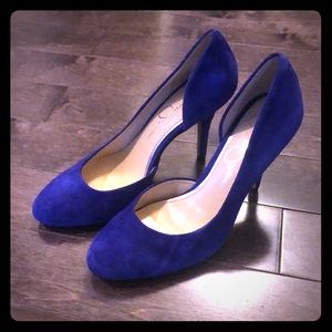Colour of the year! 💙 Jessica Simpson Pumps!